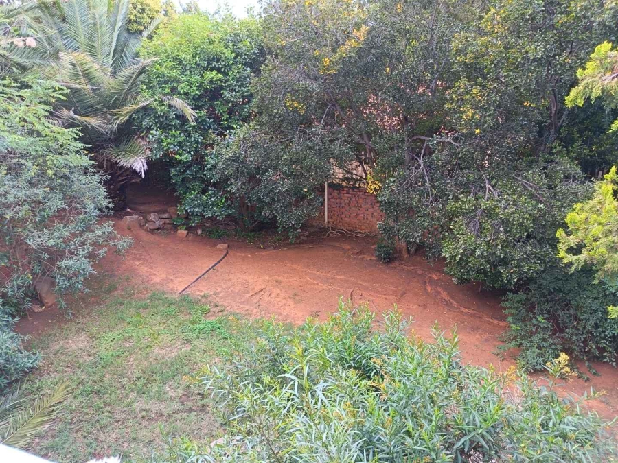 6 Bedroom Property for Sale in Heuwelsig Free State